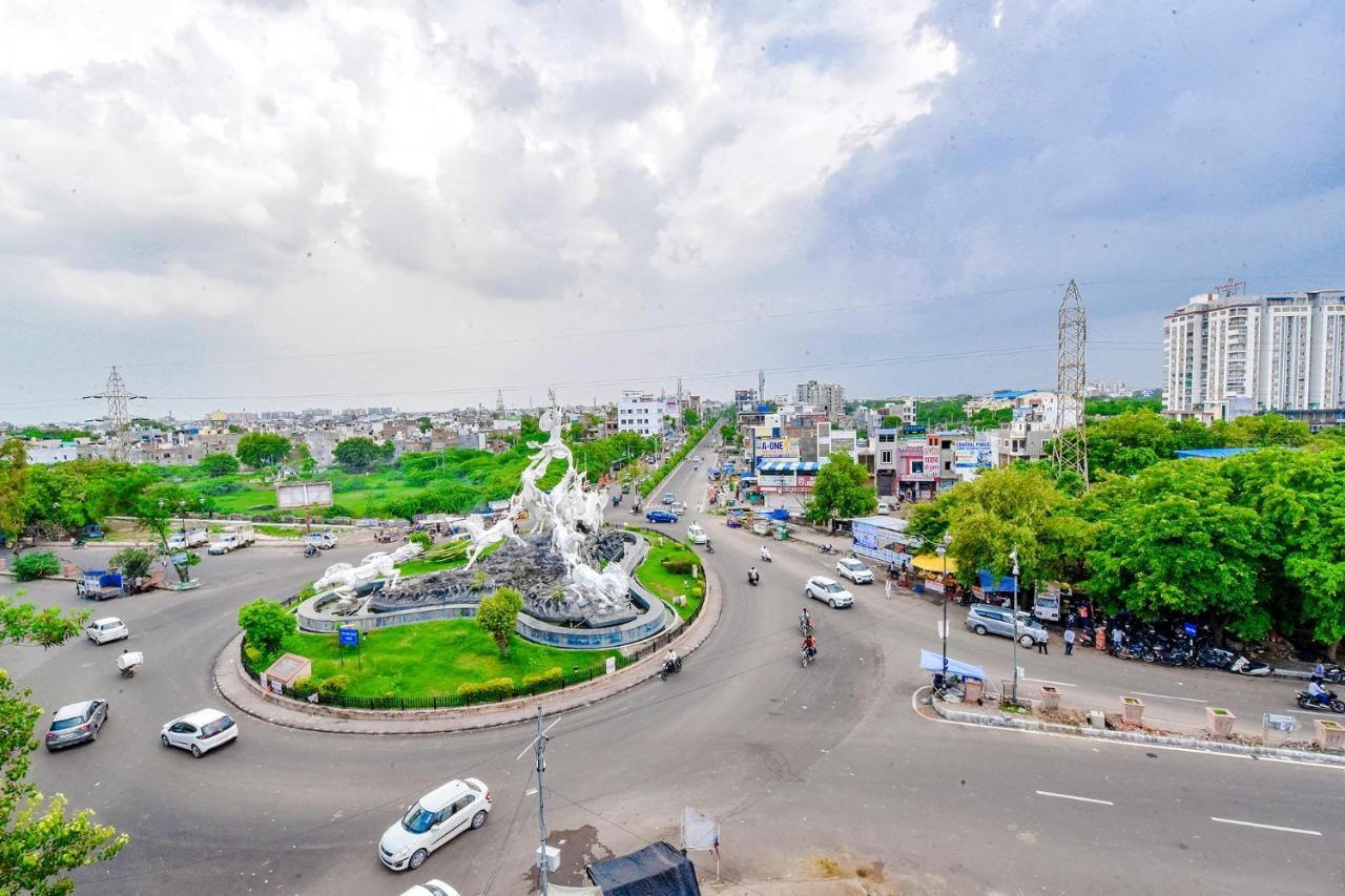 Hotel Vandana Palace โกตา ภายนอก รูปภาพ